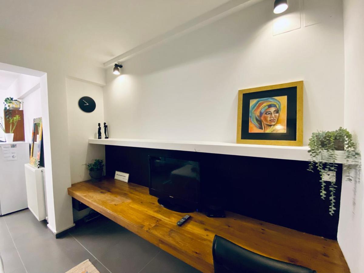 Small Gem Studio Athens, Next To Metro Nomismatokopeio ภายนอก รูปภาพ