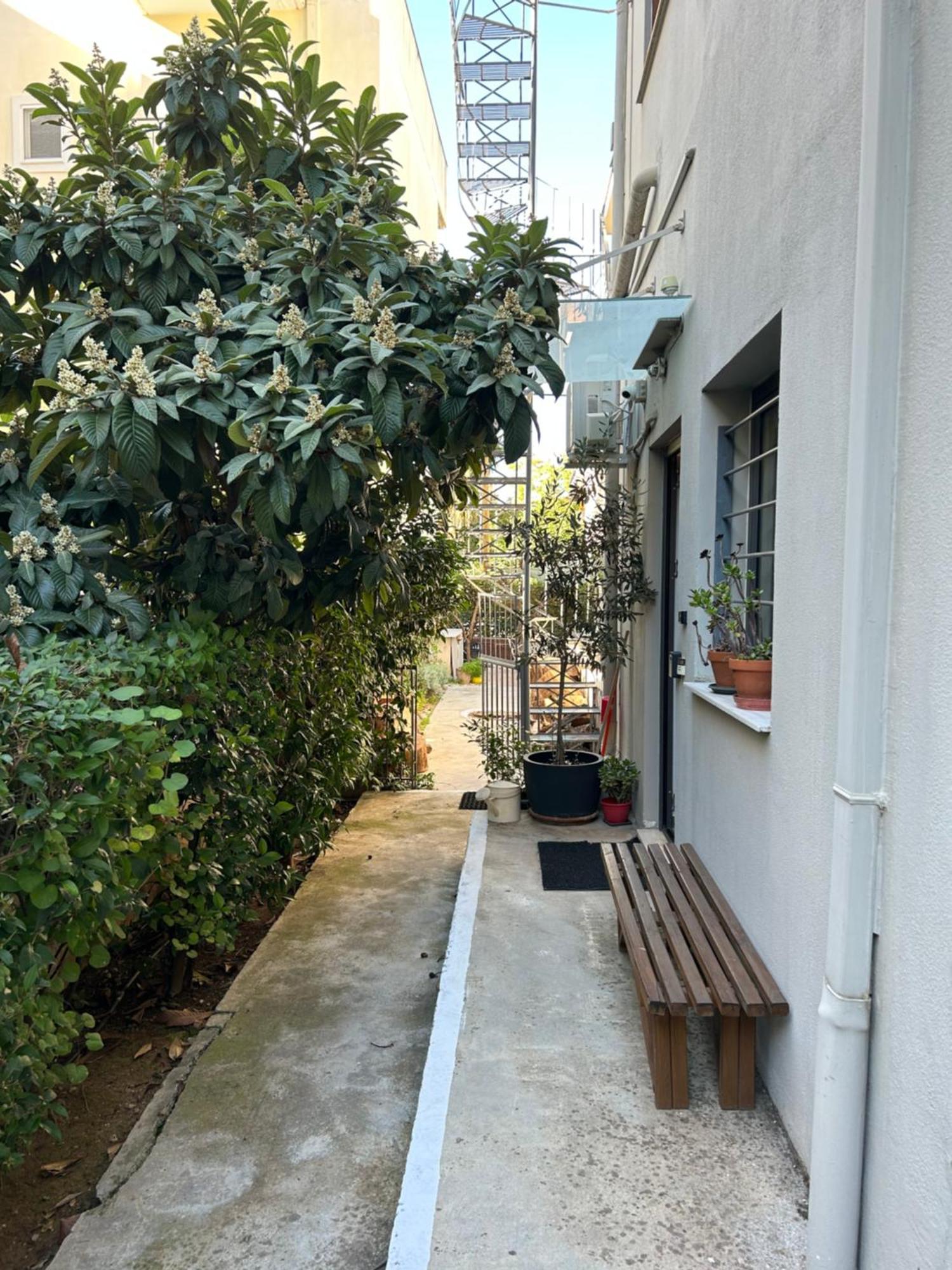 Small Gem Studio Athens, Next To Metro Nomismatokopeio ภายนอก รูปภาพ